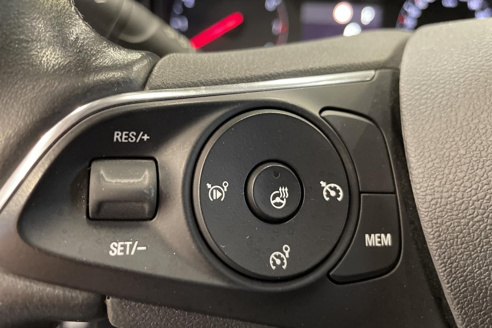 Opel Crossland X 2017