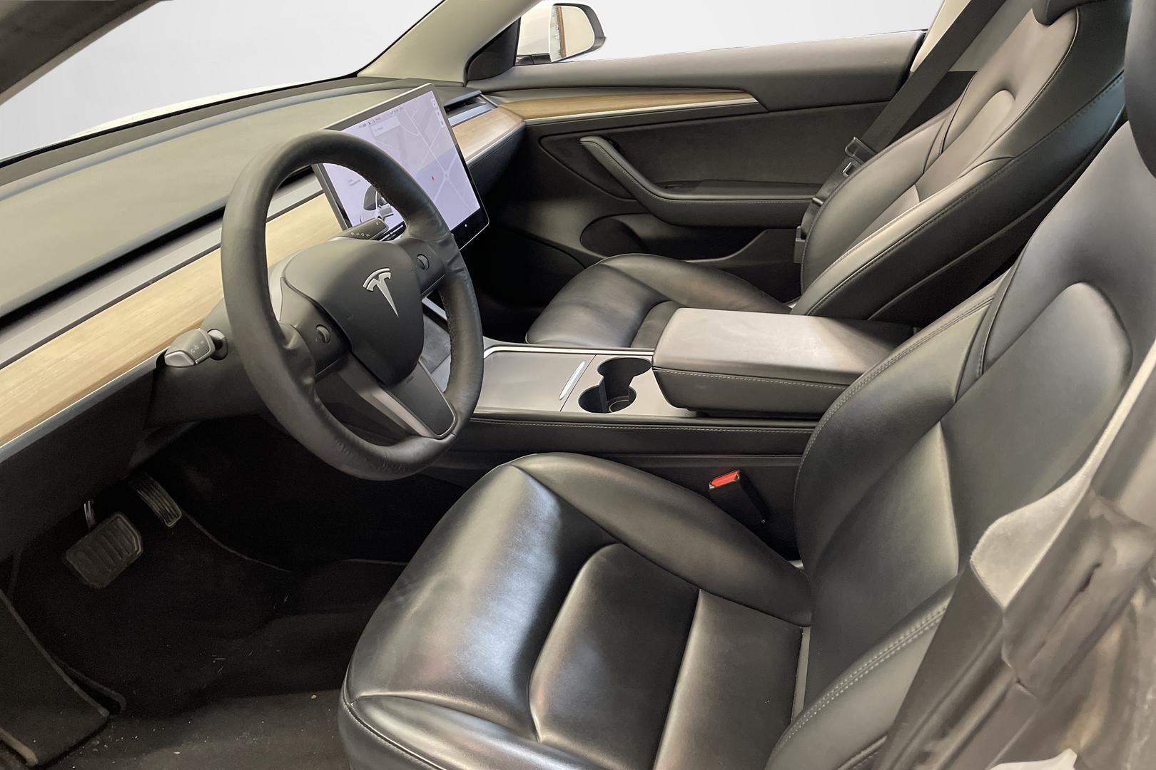 Tesla Model 3 2021