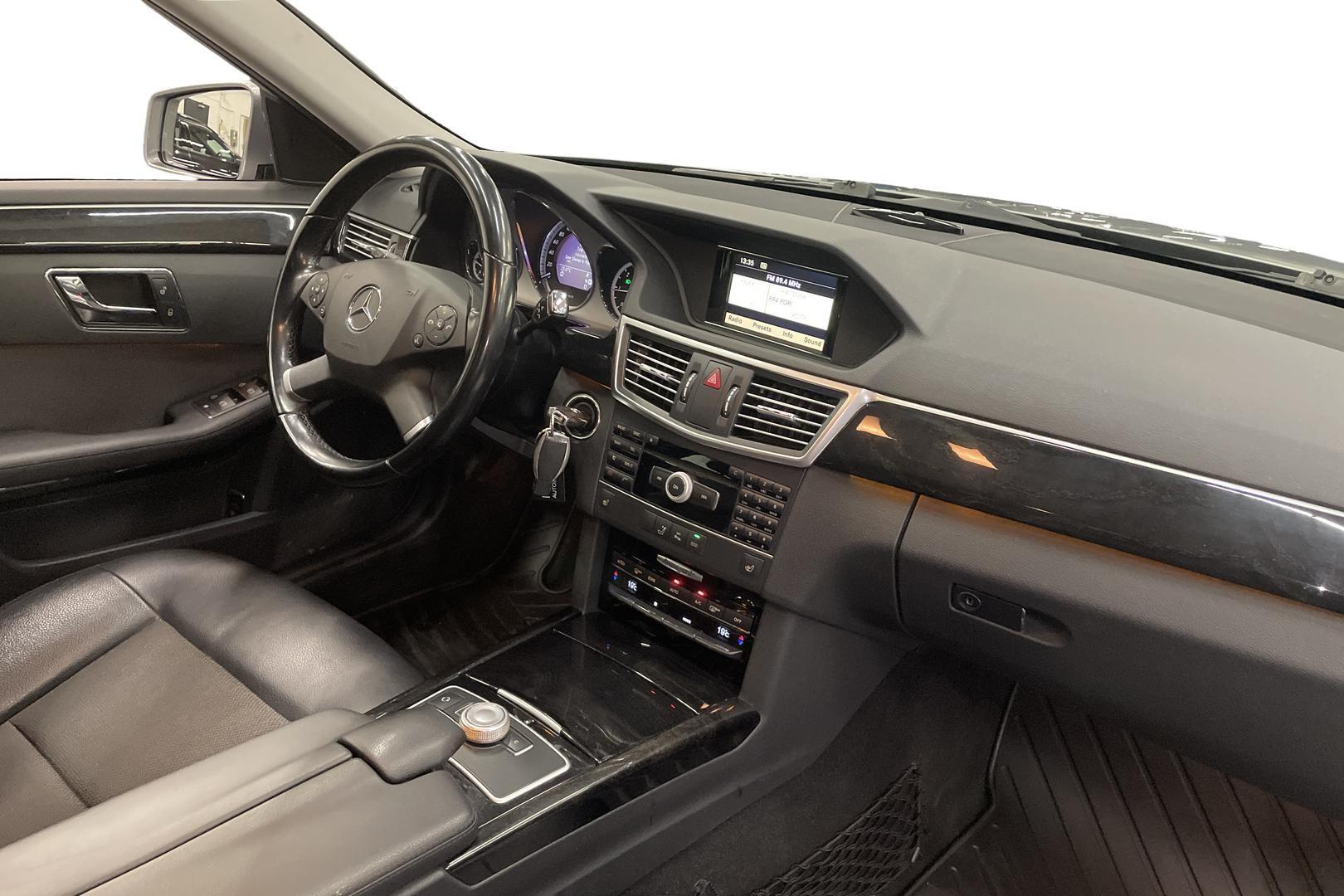 Mercedes-Benz E 2011