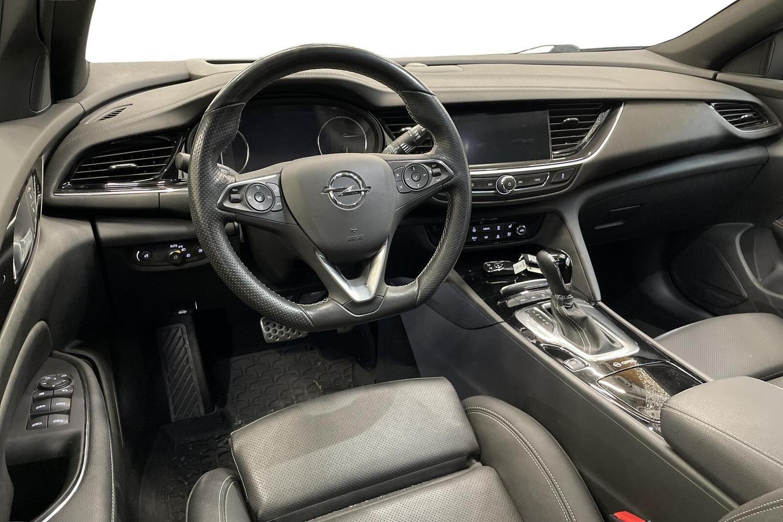 Opel Insignia 2022