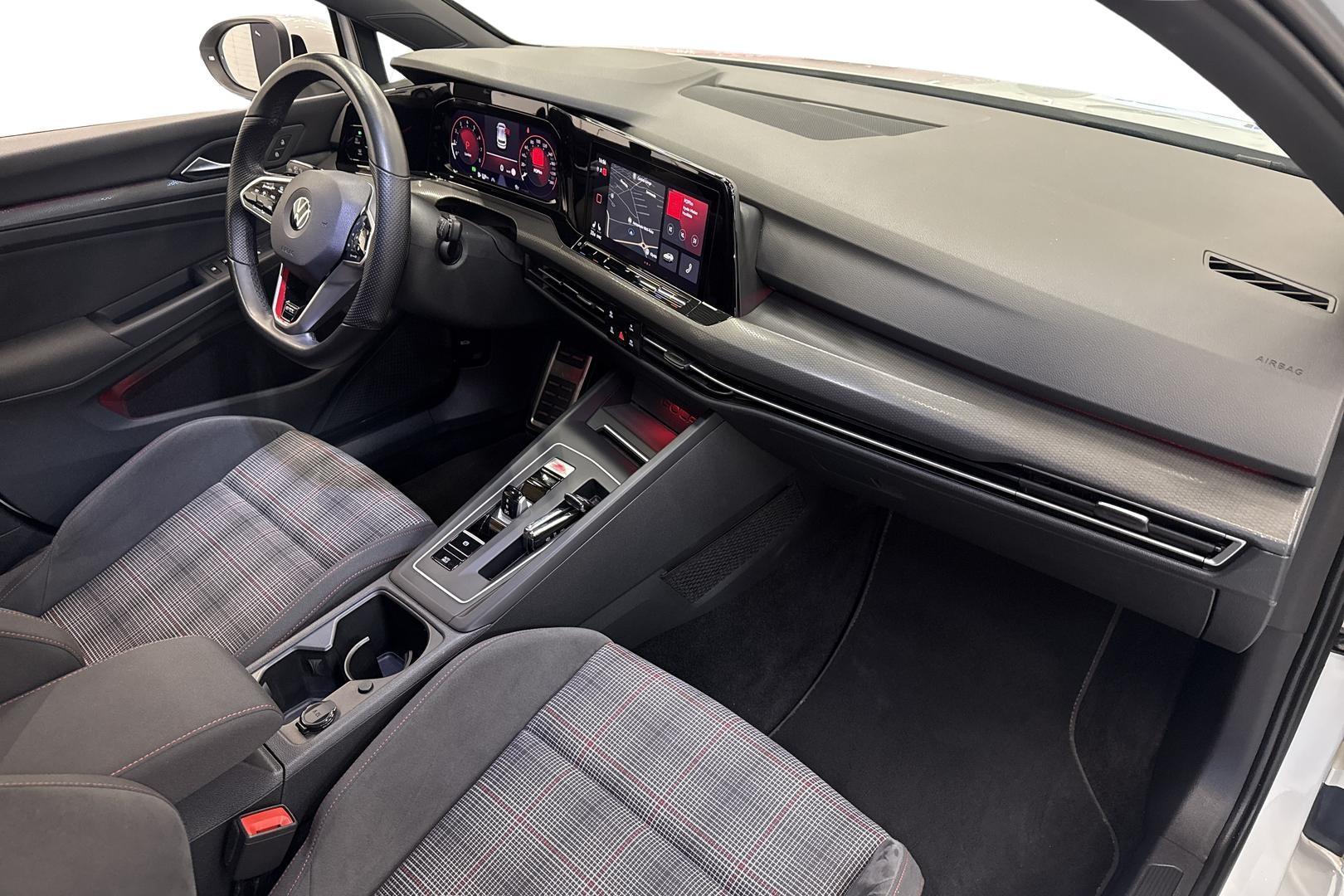 Volkswagen Golf 14