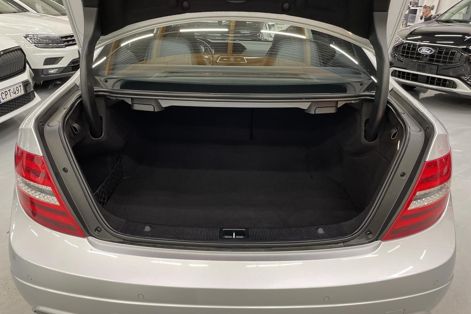 Mercedes-Benz C 2011