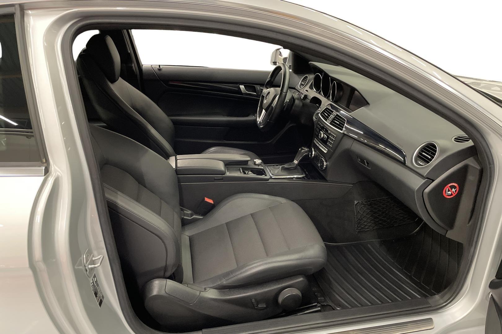 Mercedes-Benz C 2011