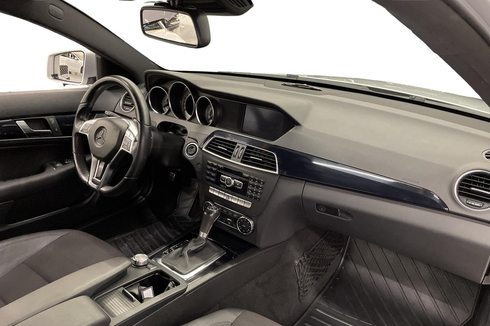 Mercedes-Benz C 2011