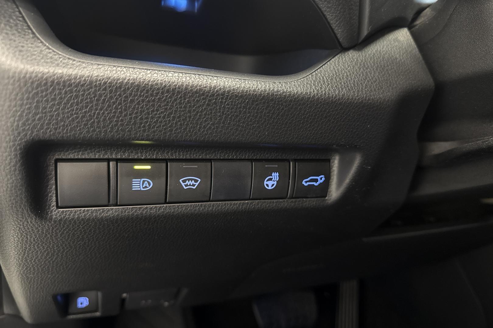 Toyota RAV4 Plug-in 19