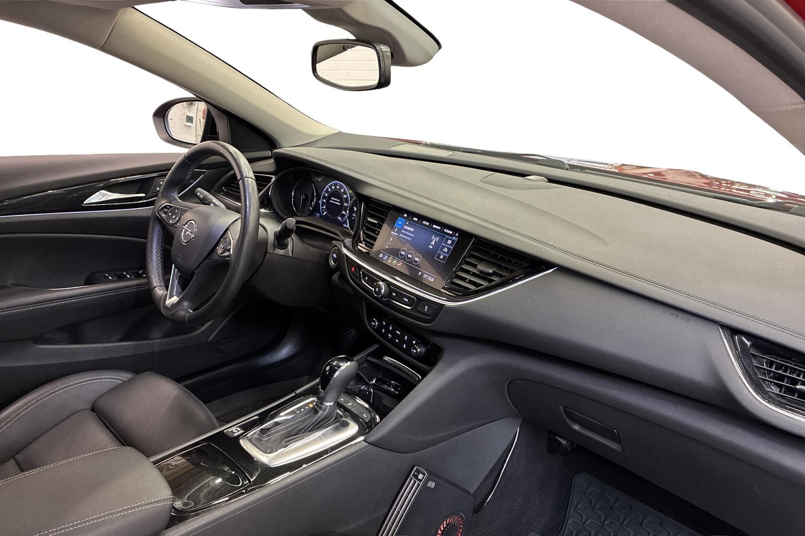 Opel Insignia 2022