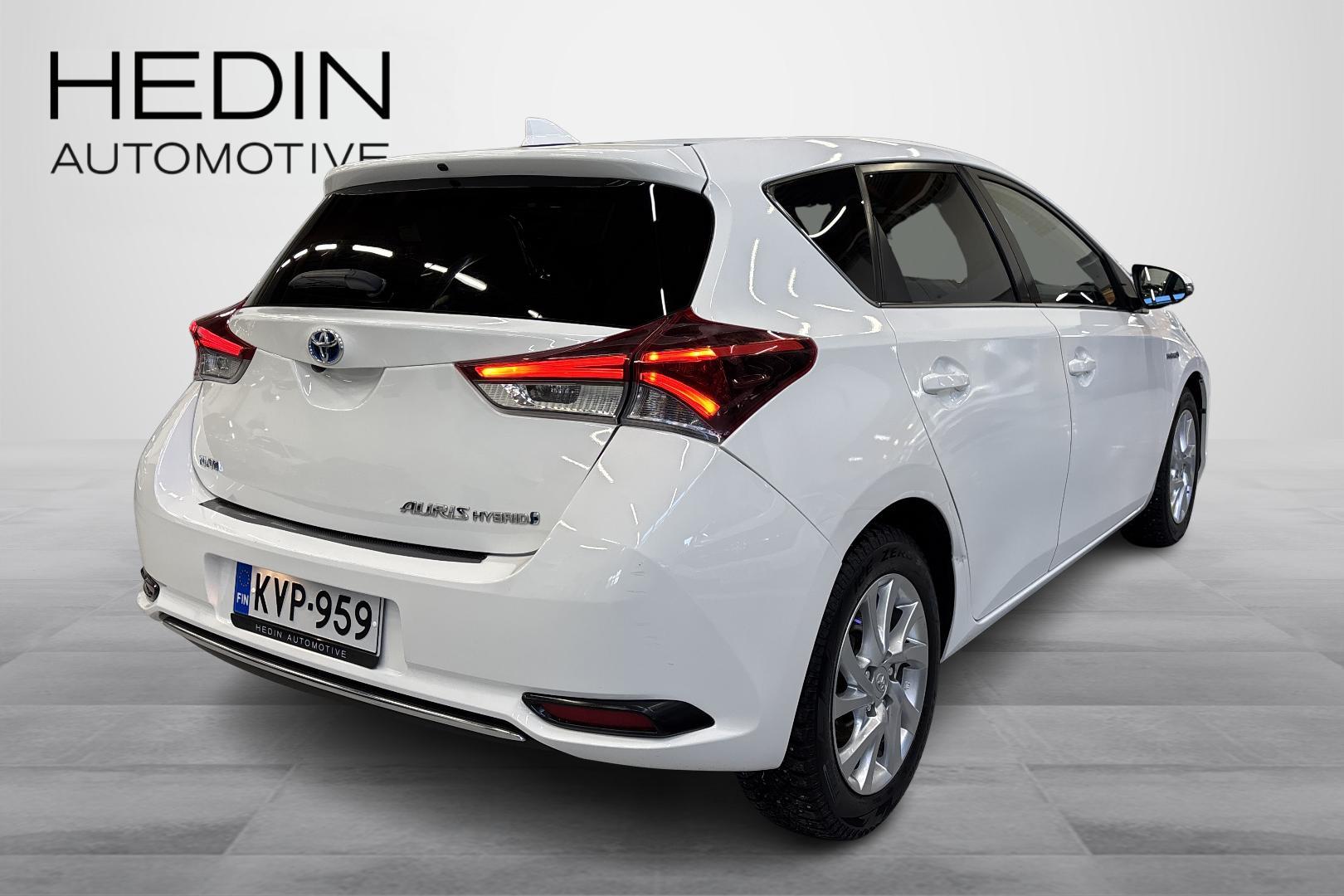 Toyota Auris 2016