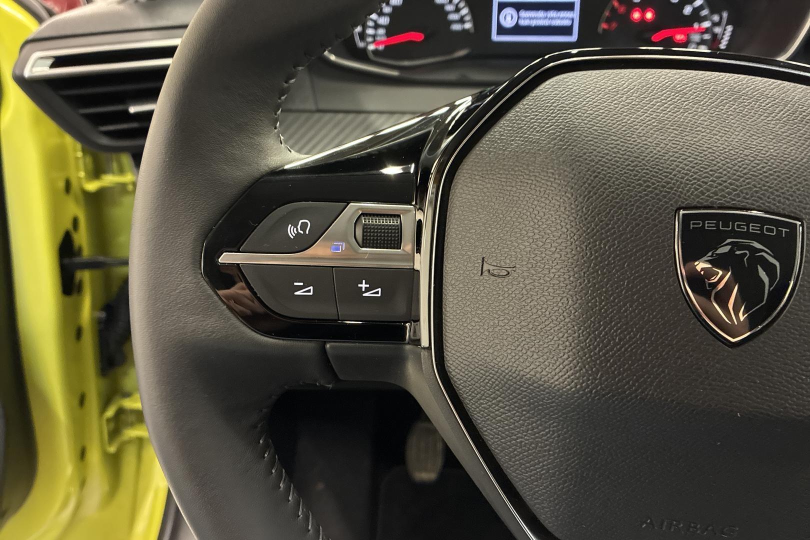 Peugeot 208 16