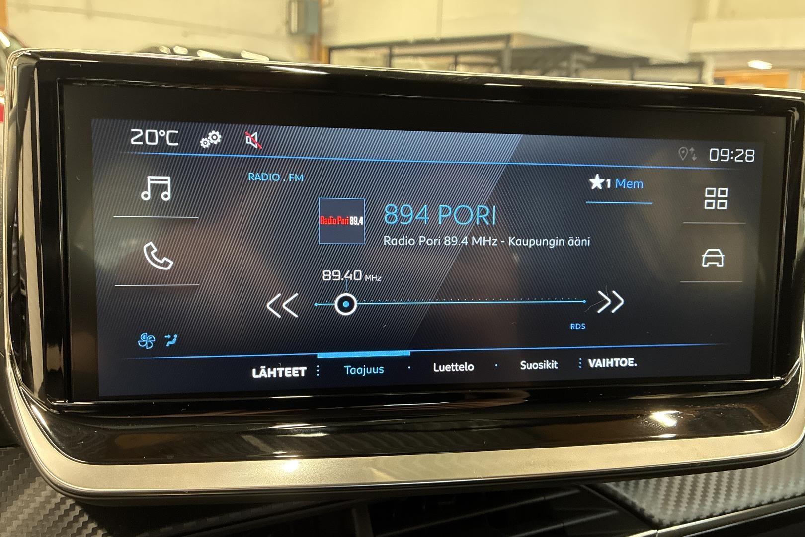 Peugeot 208 18