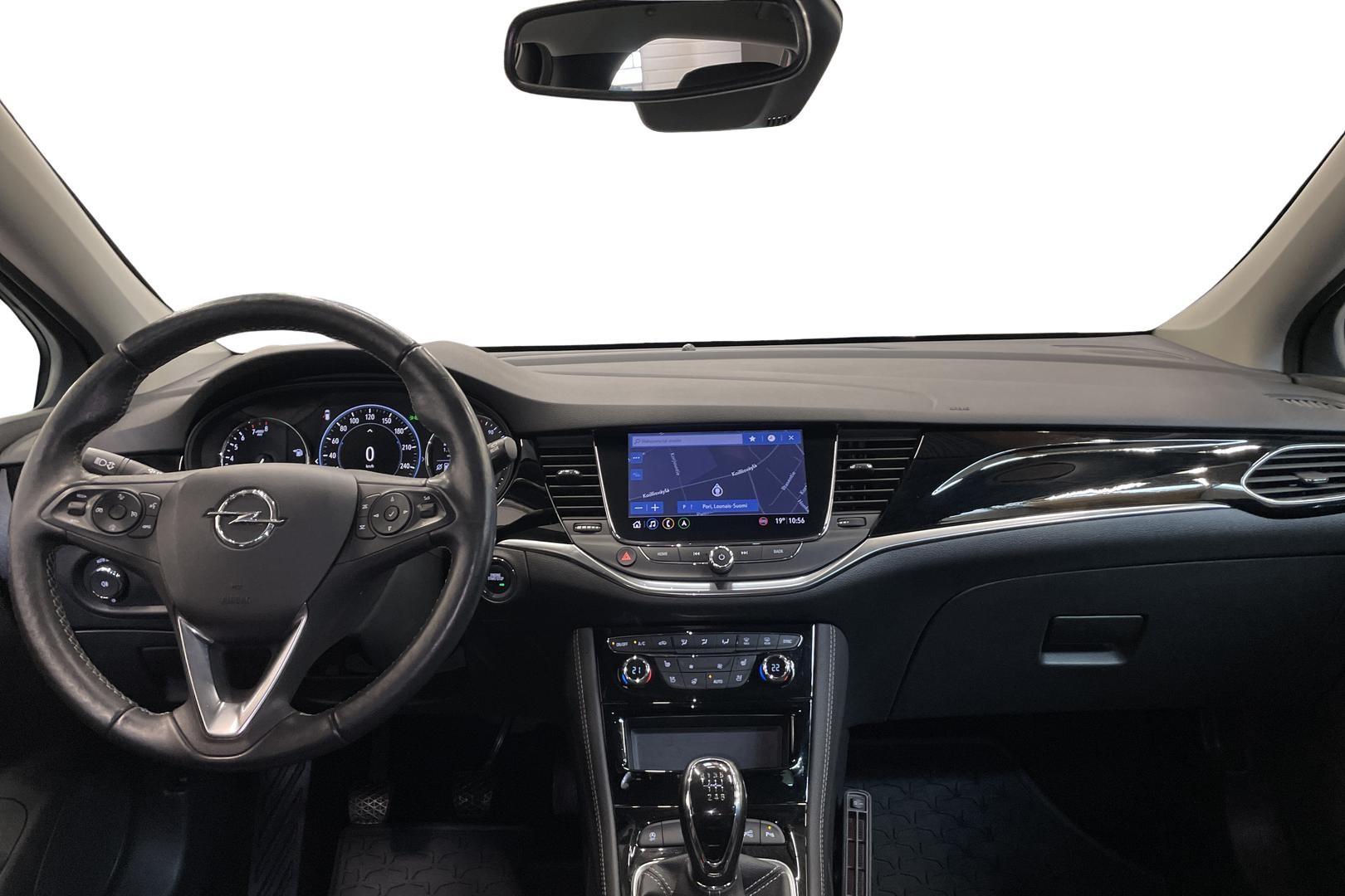 Opel Astra 2021