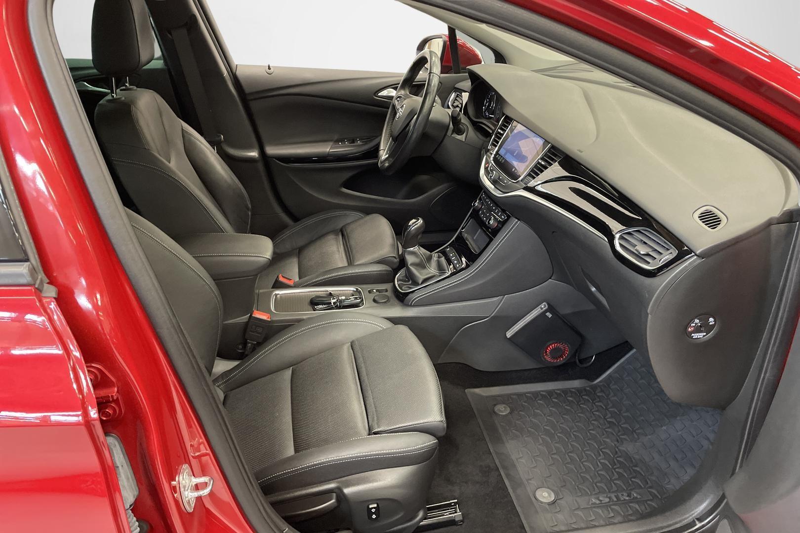 Opel Astra 2021