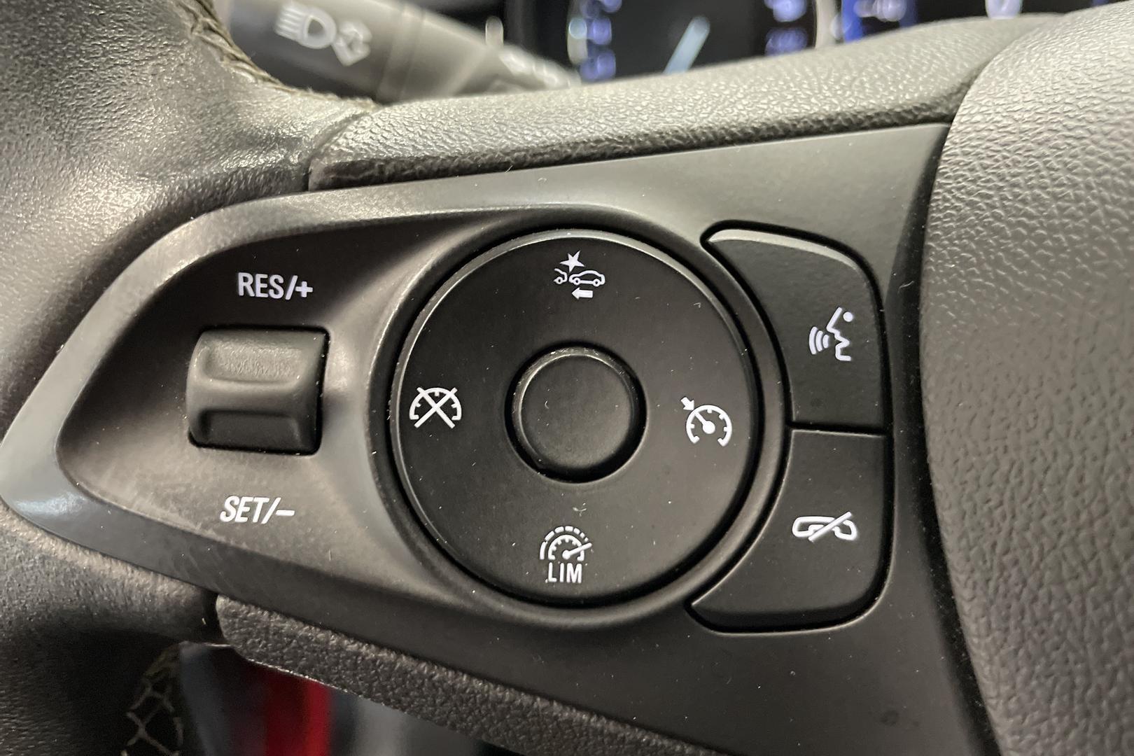Opel Astra 2021