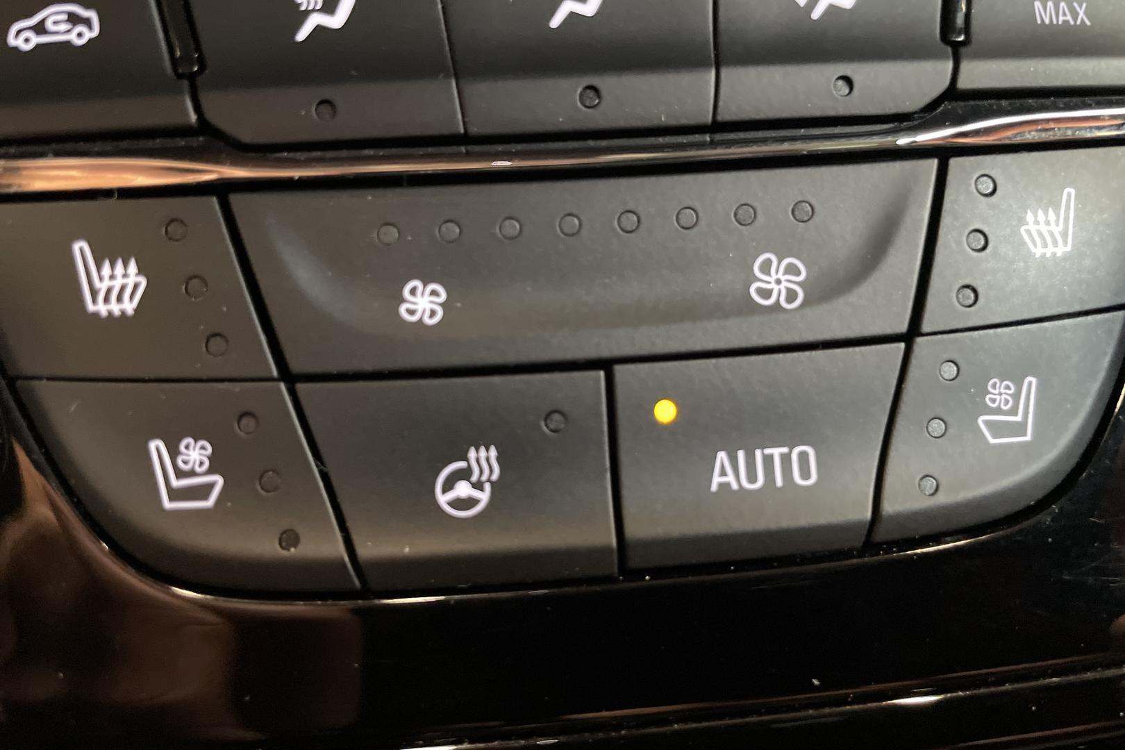 Opel Astra 2021