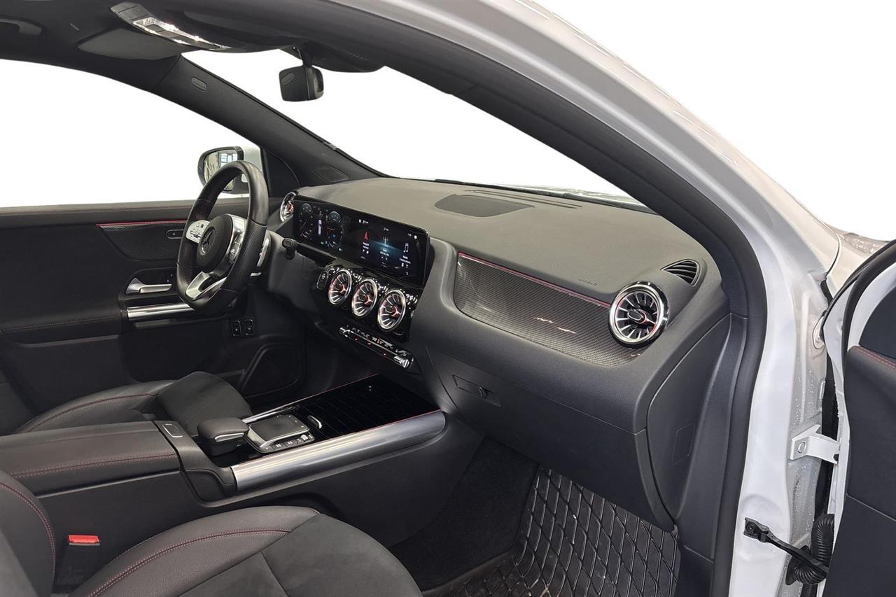 Mercedes-Benz GLA 2023