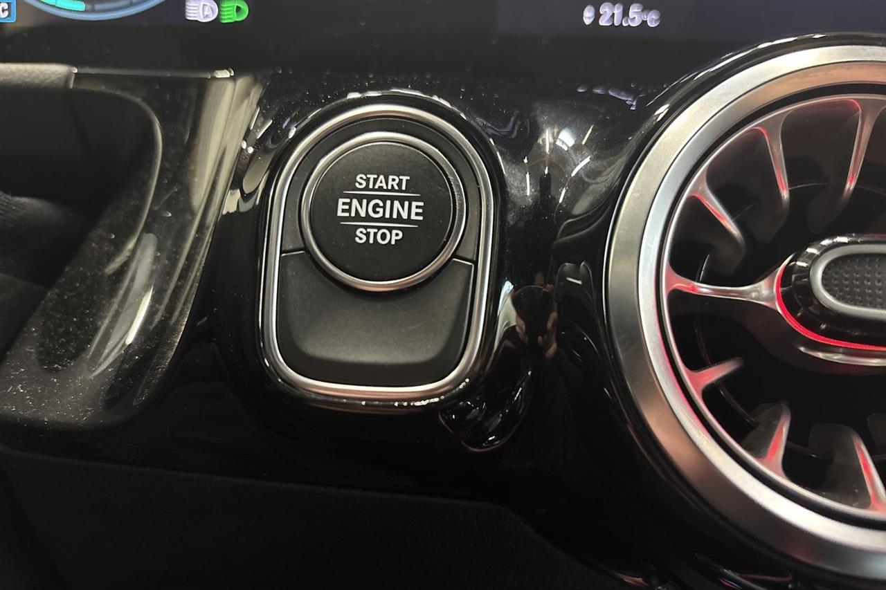 Mercedes-Benz GLA 2023
