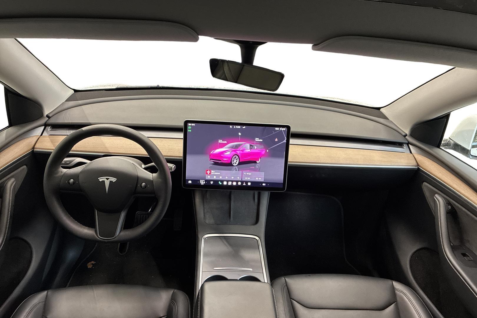 Tesla Model Y 2022