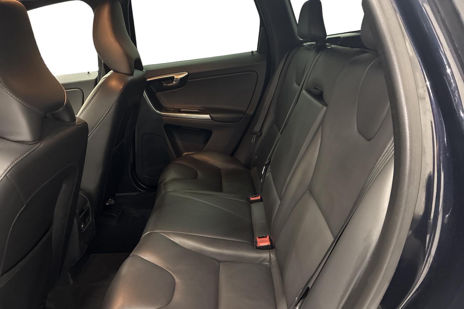 Volvo XC60 11