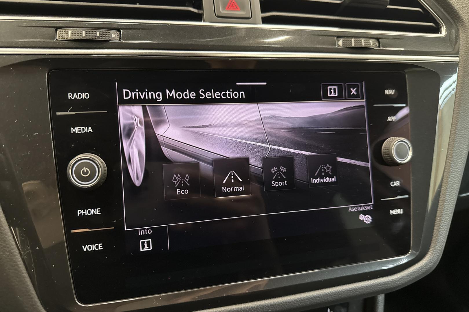 Volkswagen Tiguan 30