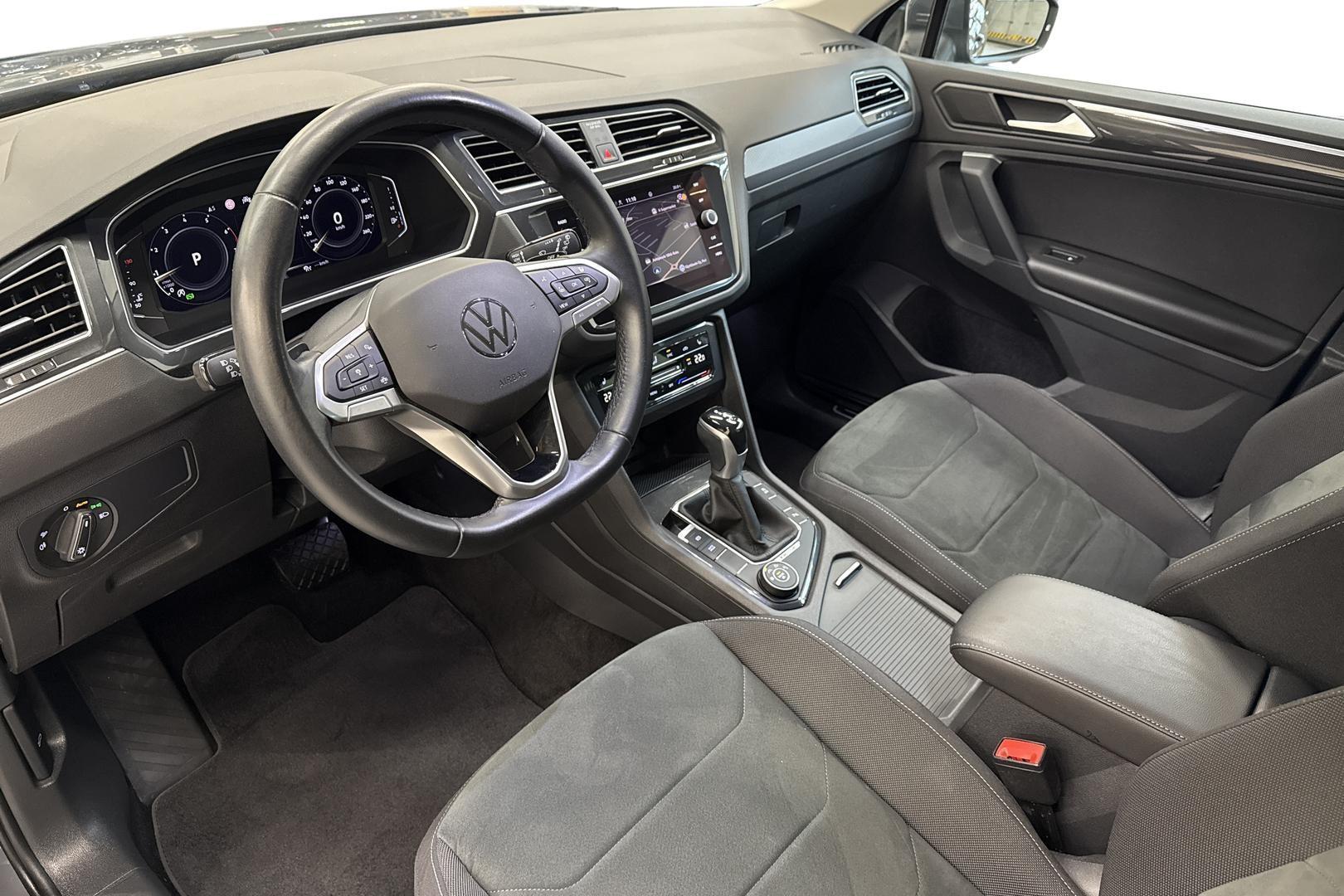 Volkswagen Tiguan 9