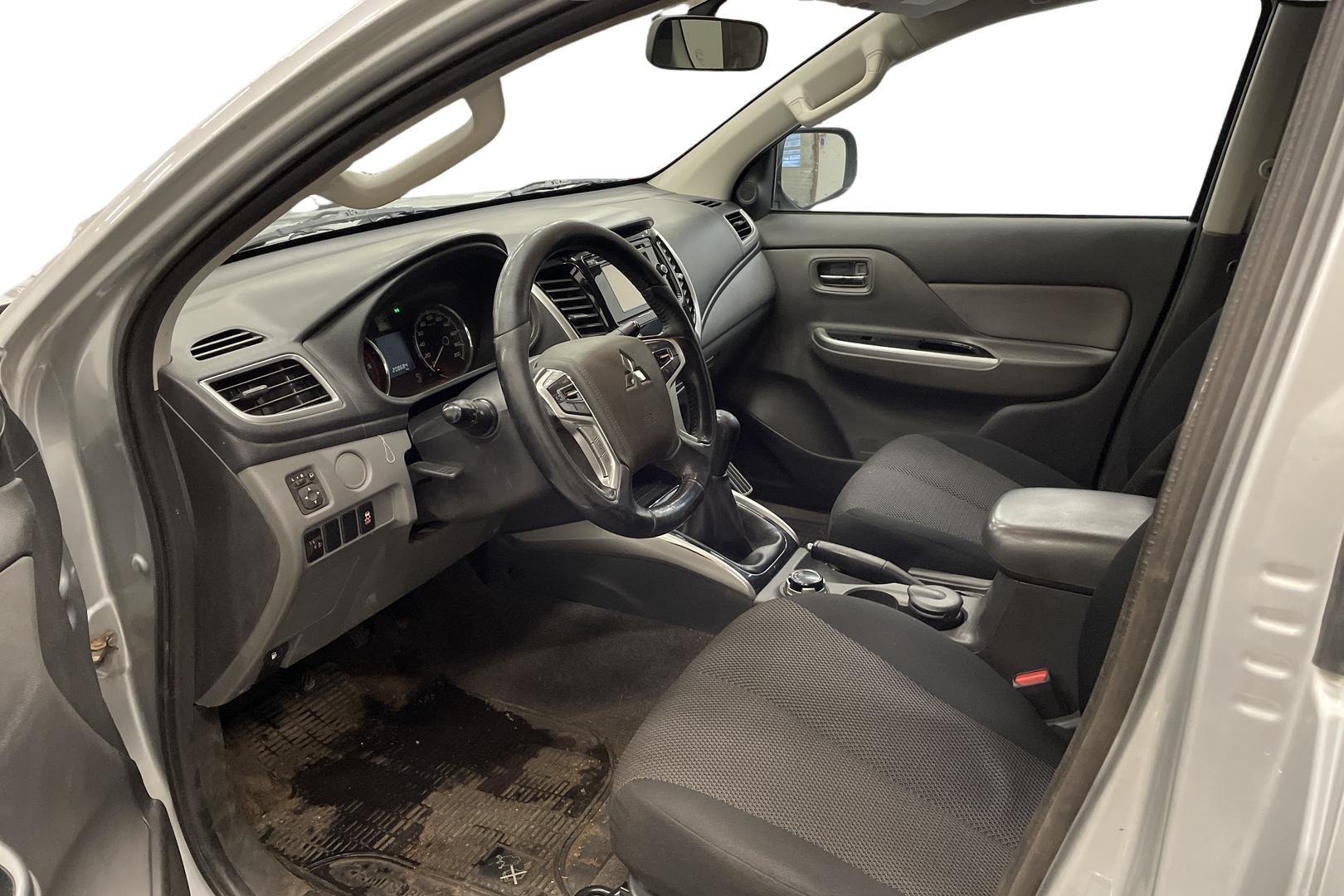 MITSUBISHI L200 2017