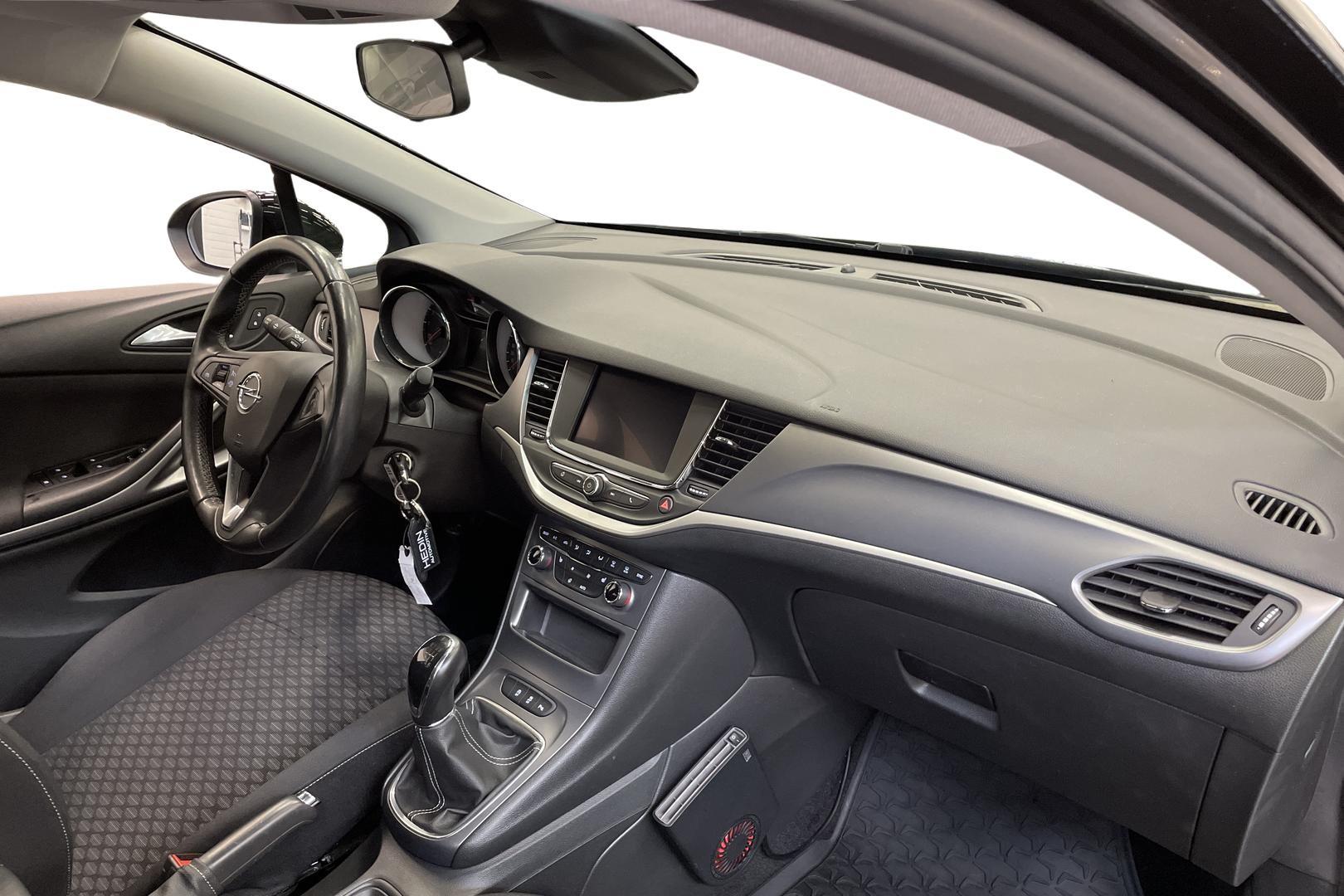 Opel Astra 12
