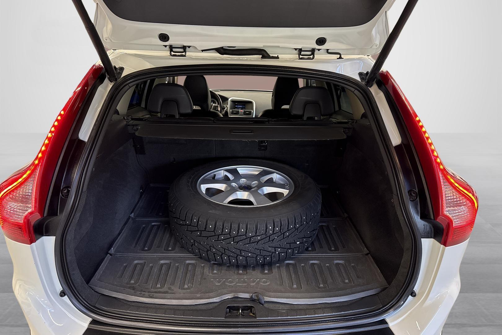 VOLVO XC60 2012