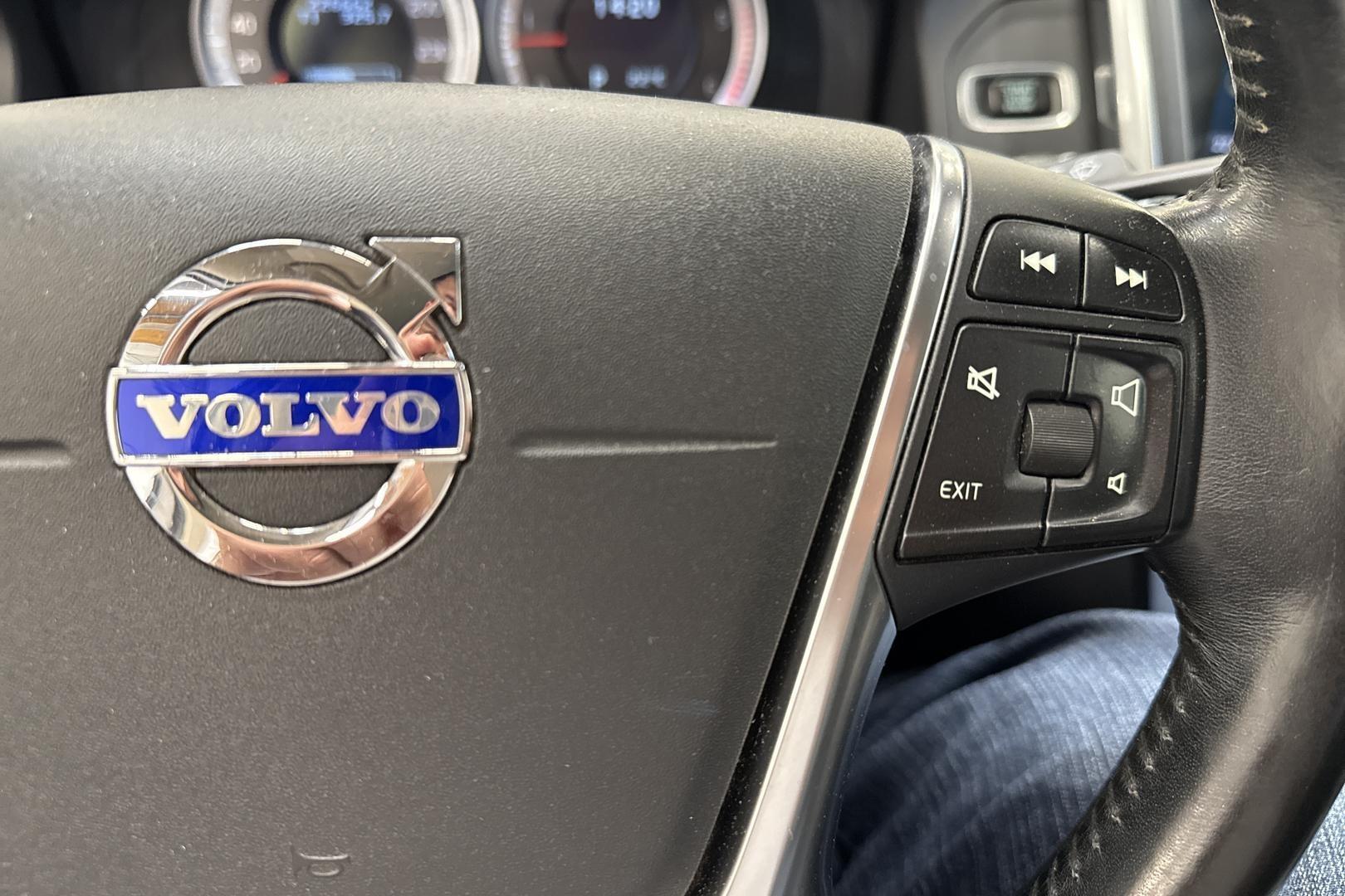 VOLVO XC60 2012