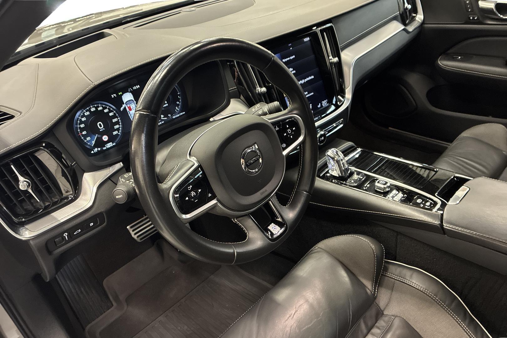 Volvo V60 2019