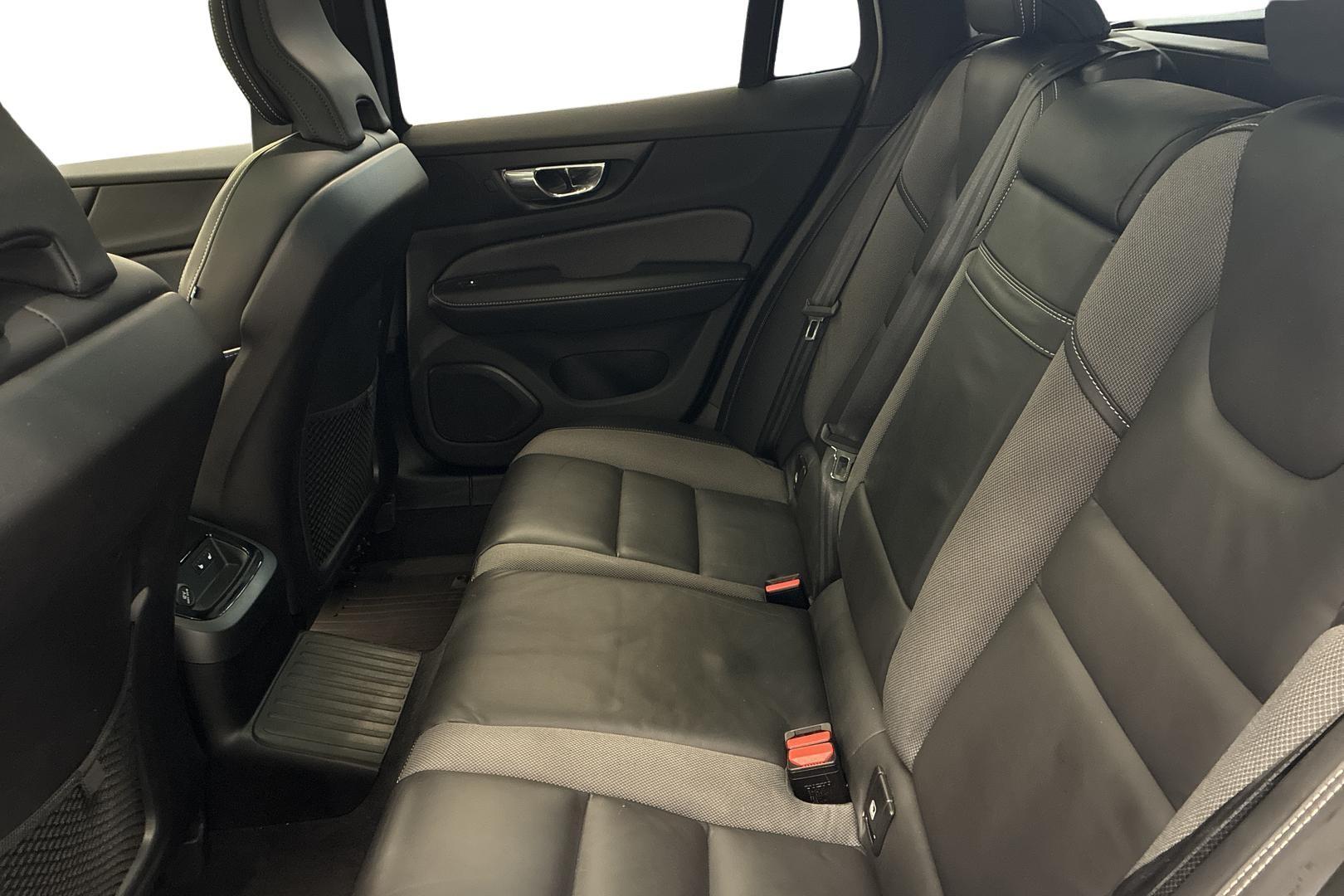 Volvo V60 2019