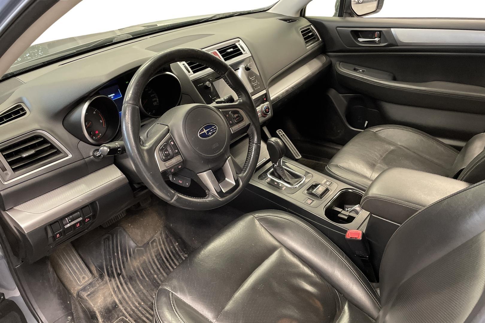 Subaru Outback 2015