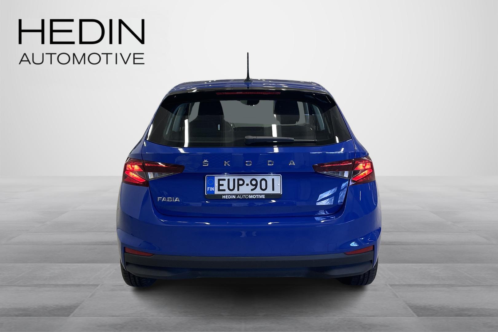 SKODA Fabia 2023
