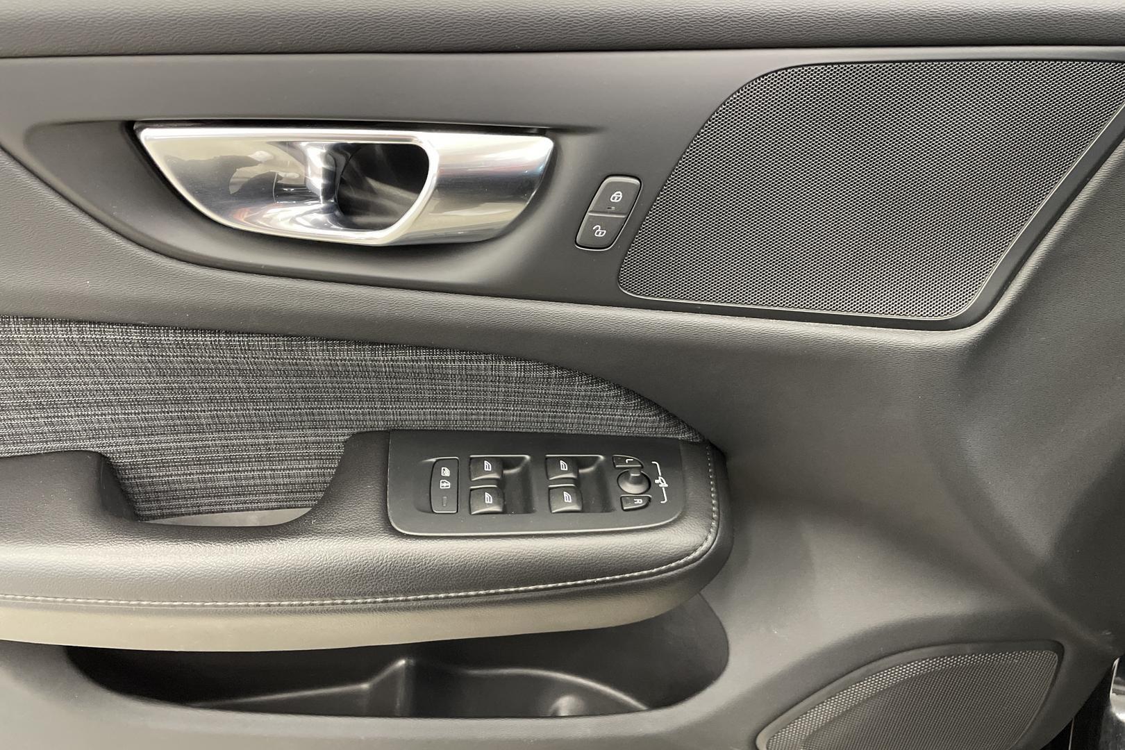 VOLVO V60 2022