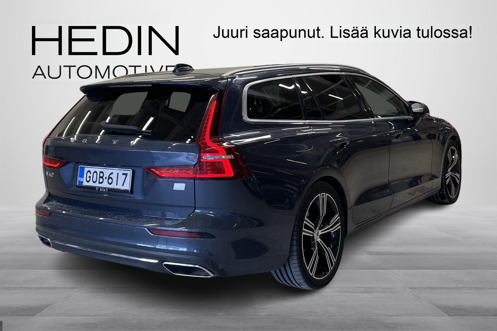 VOLVO V60 2021