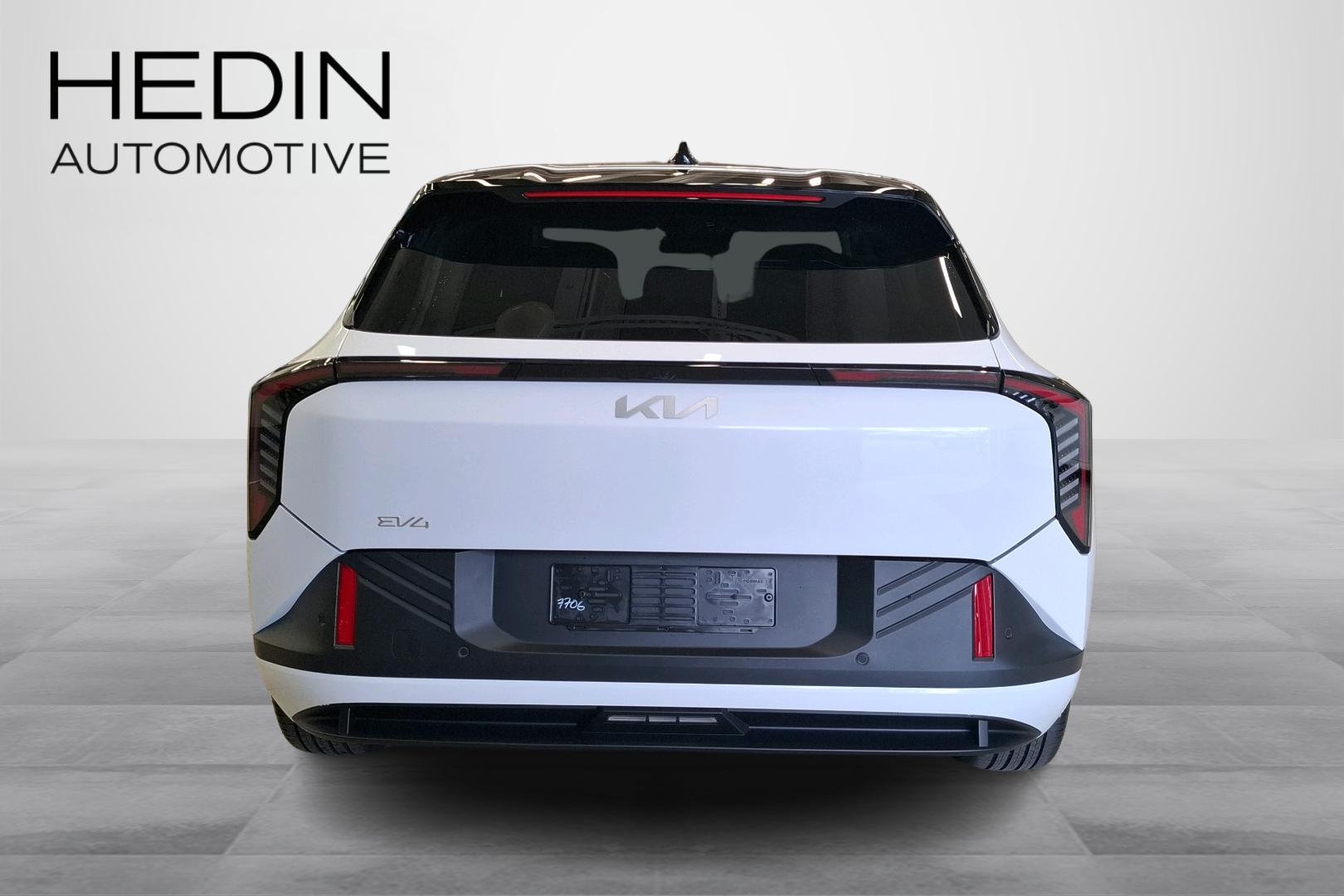 Kia EV4 4