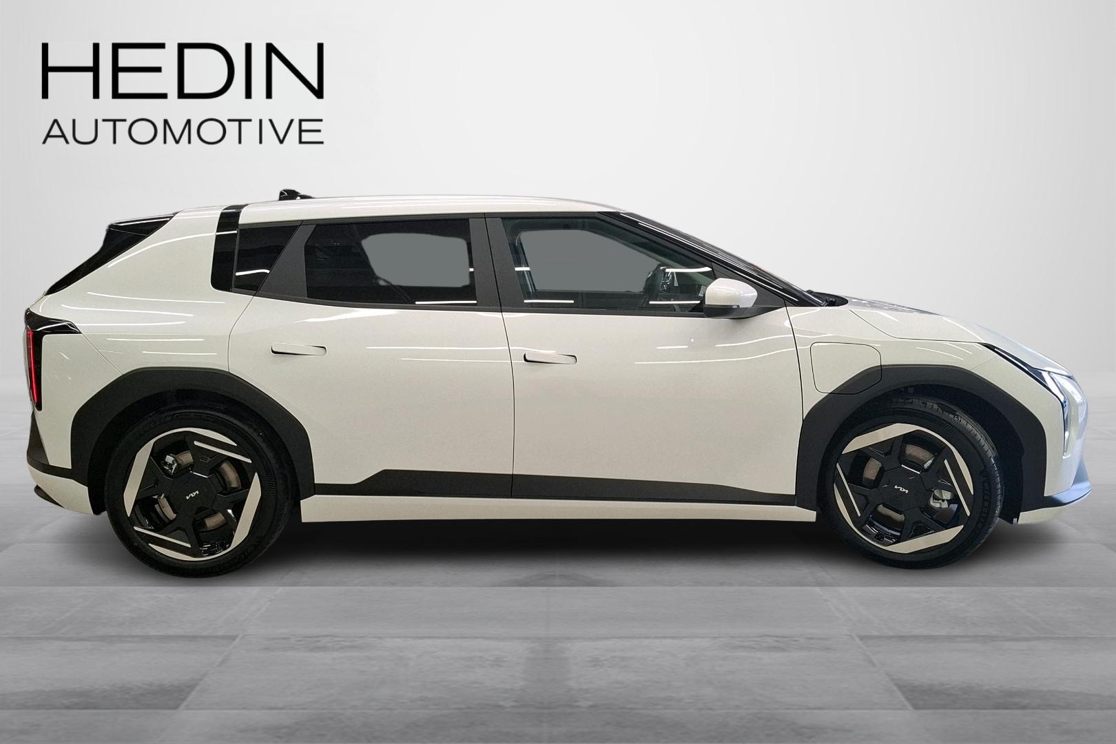 Kia EV4 5