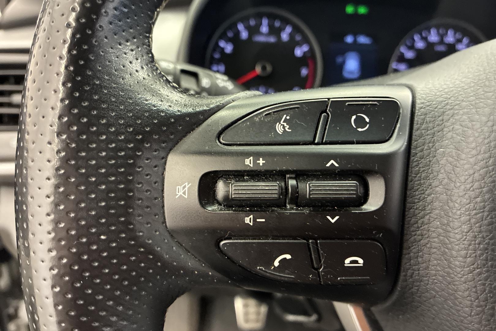KIA STONIC 2018