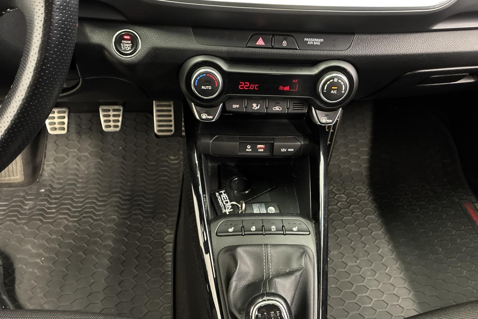 KIA STONIC 2018