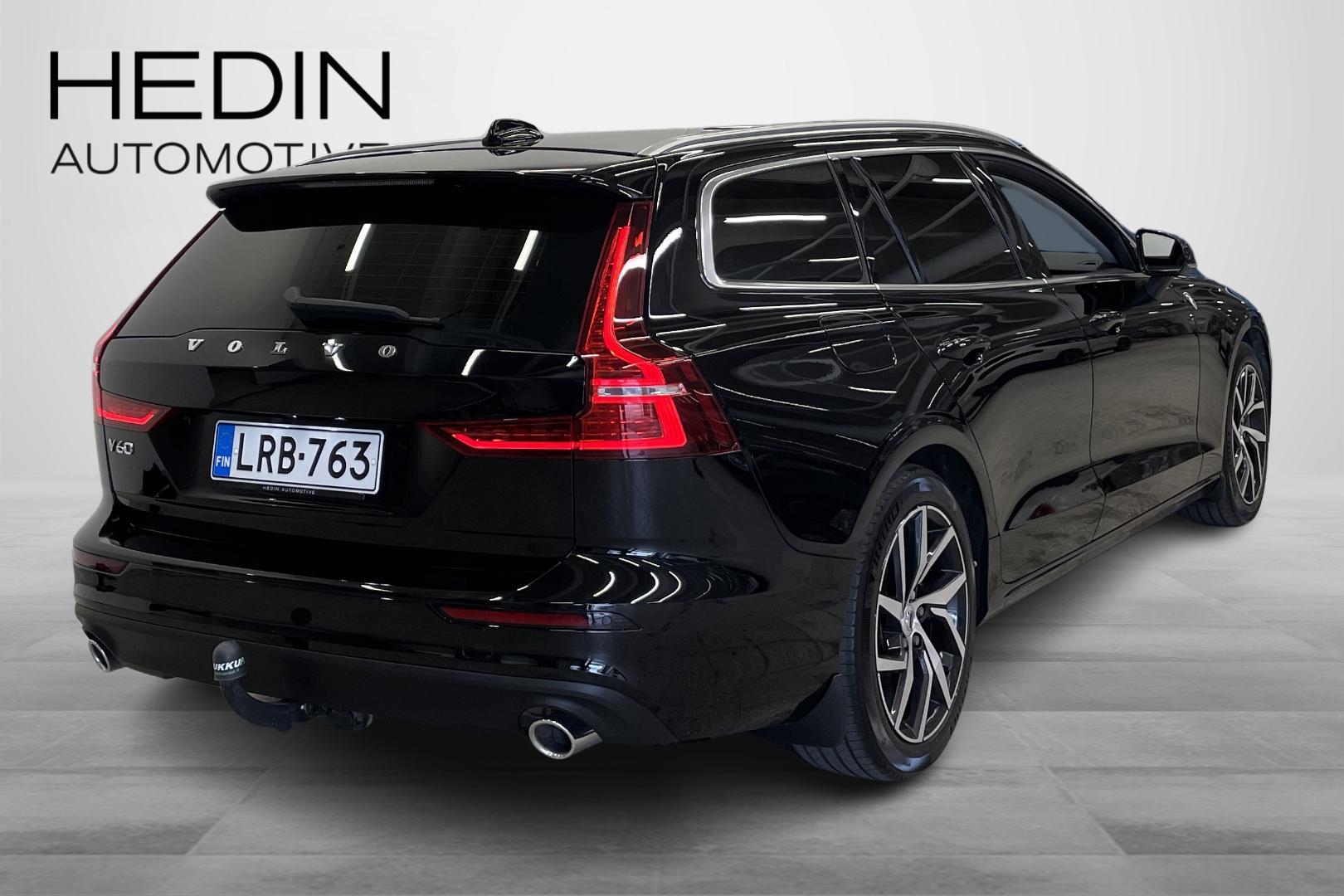 VOLVO V60 2020