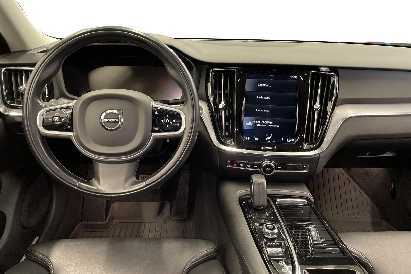 VOLVO V60 2020