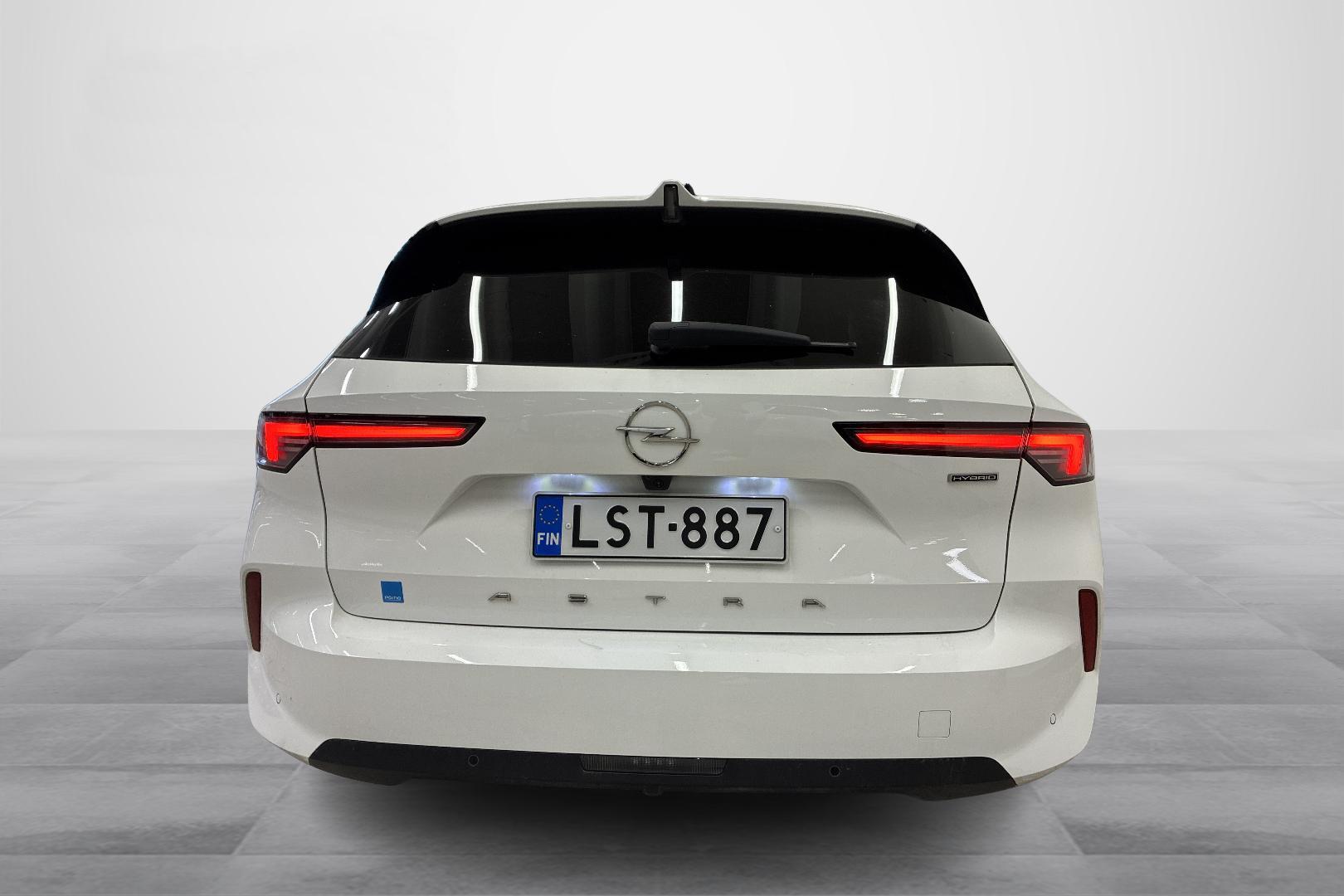 Opel Astra 2024
