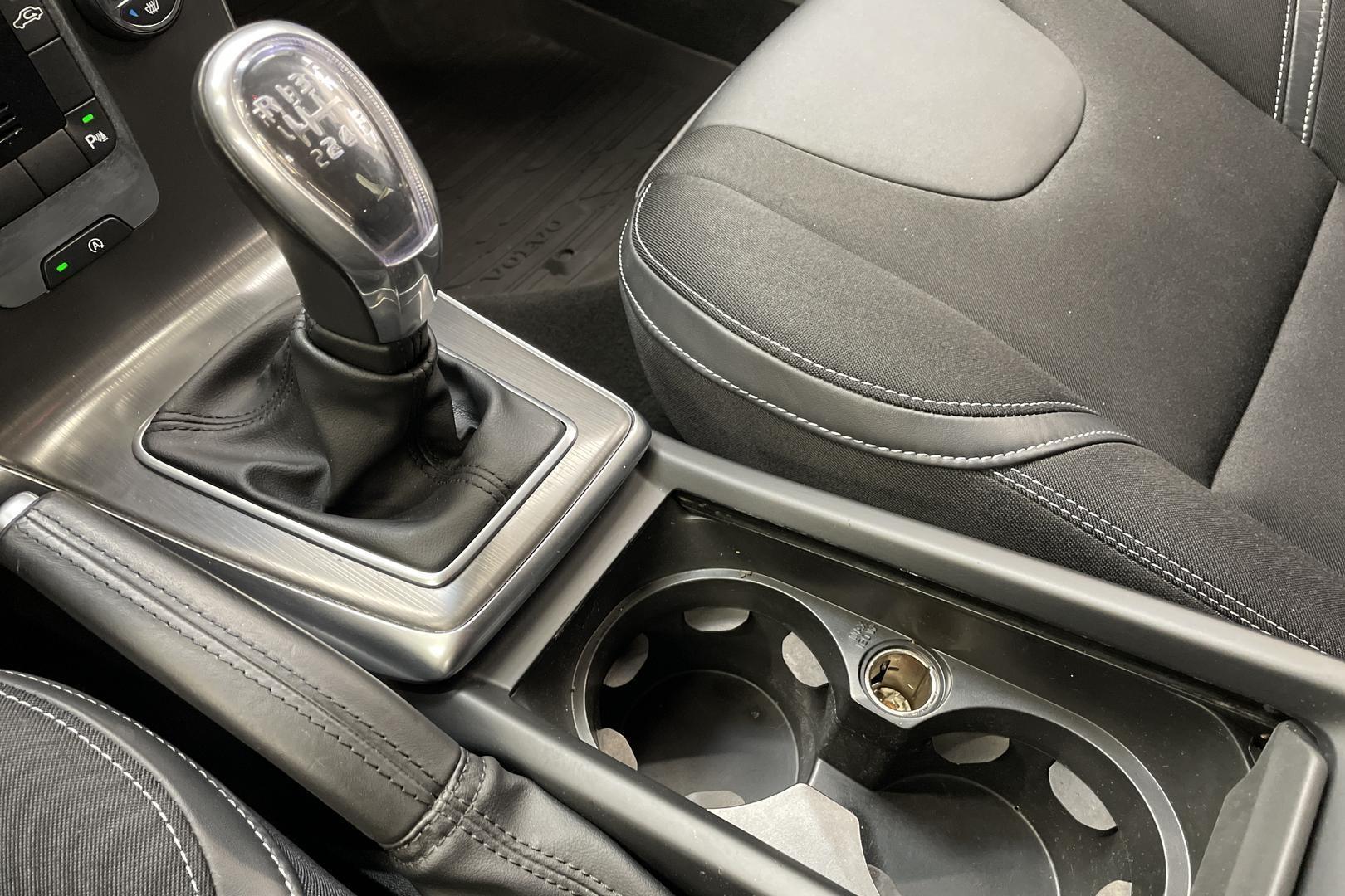 Volvo V40 2013