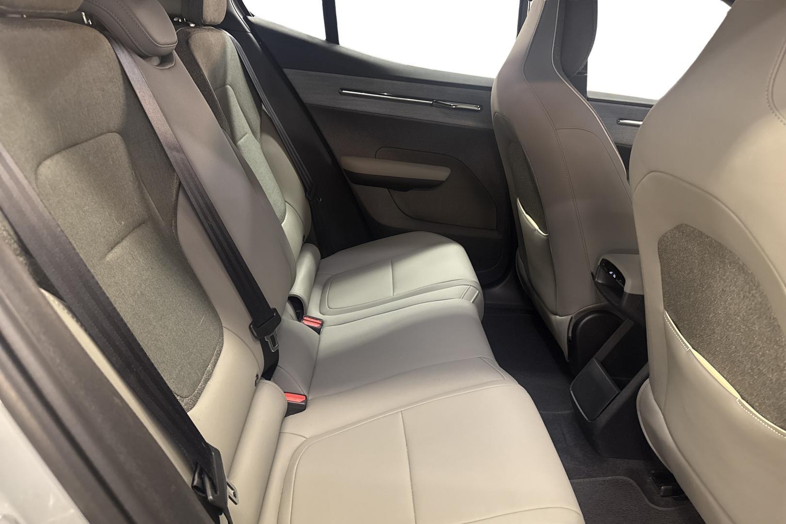 VOLVO EX30 2024