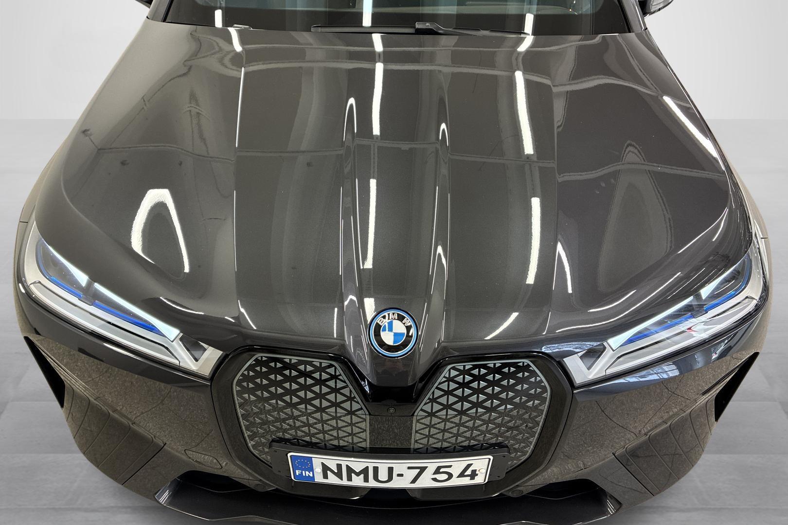 BMW iX 2022