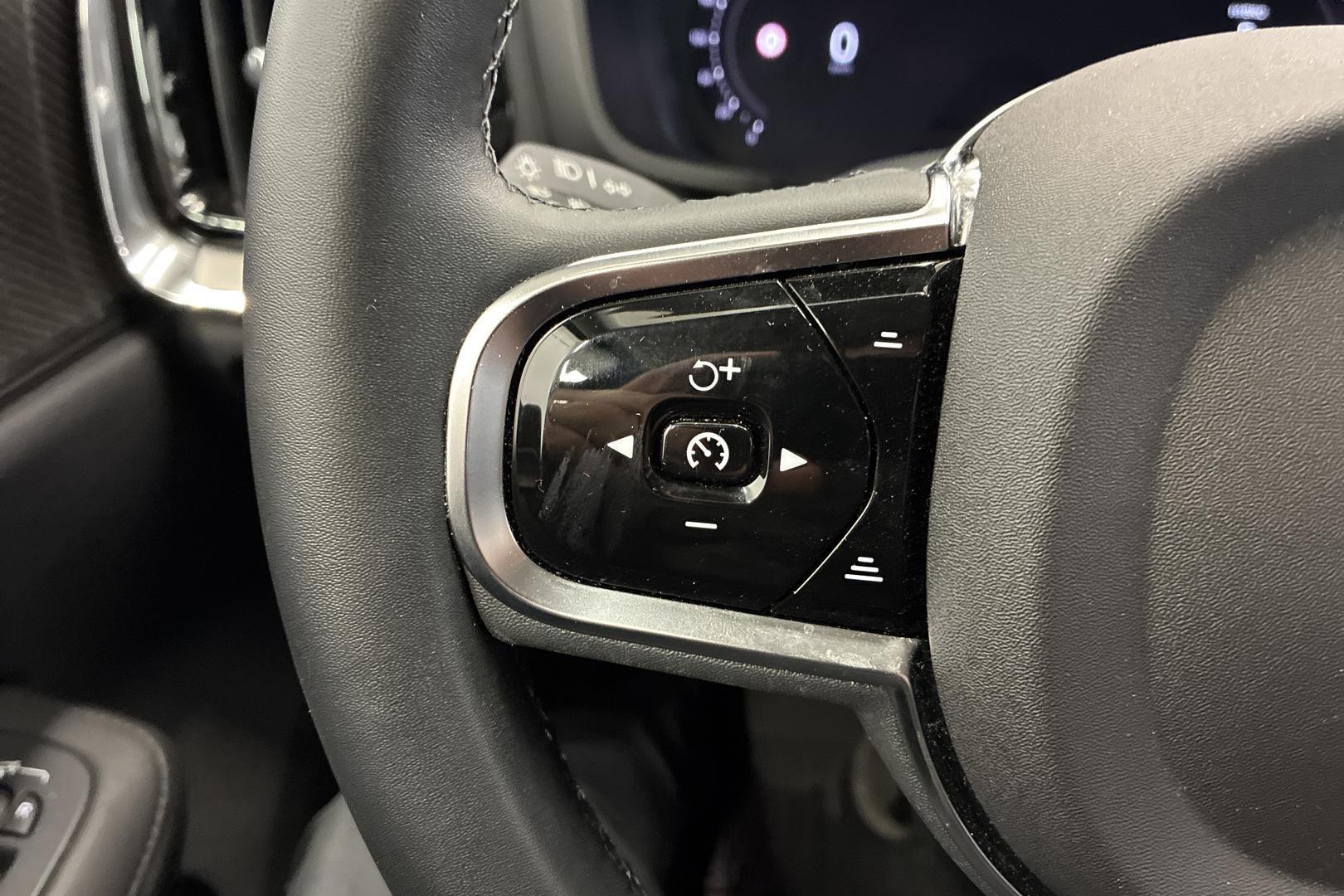 Volvo V60 2024