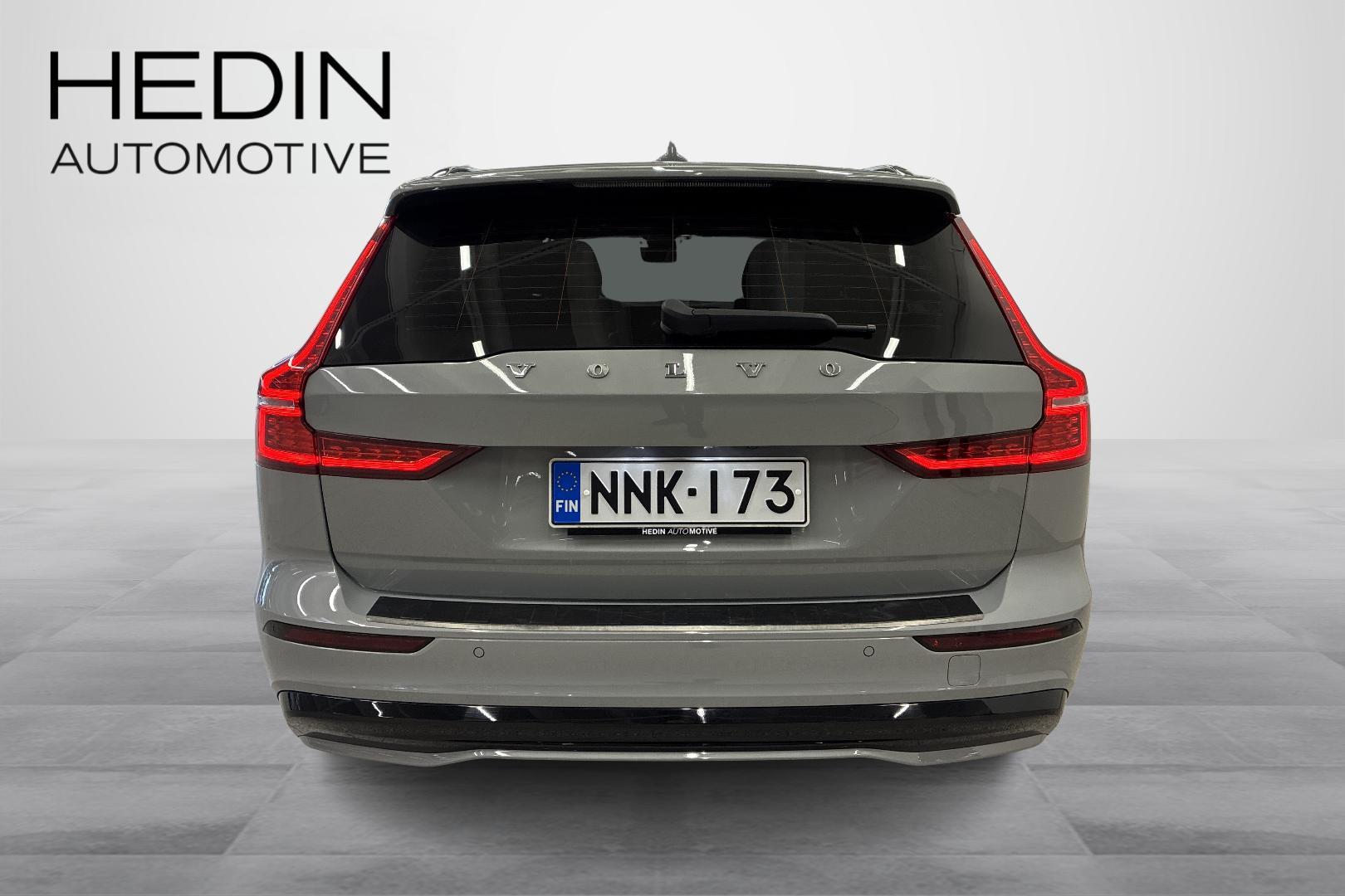 Volvo V60 2024