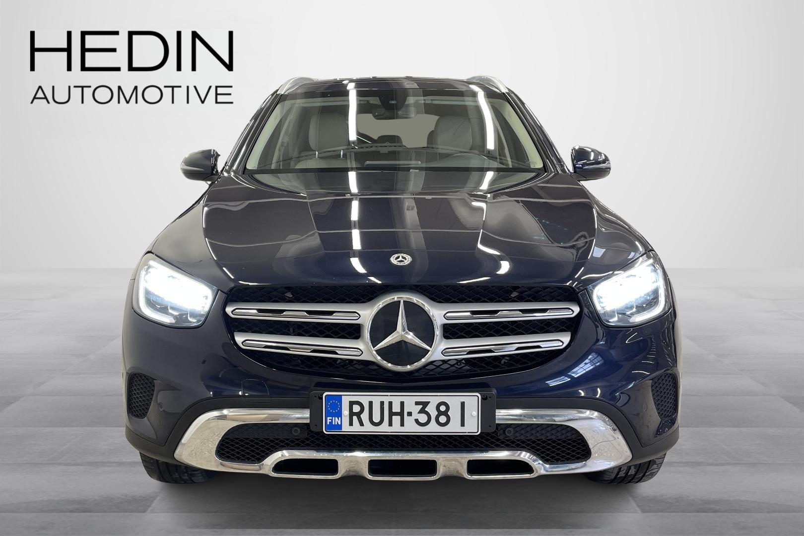 MERCEDES-BENZ GLC 300e 4