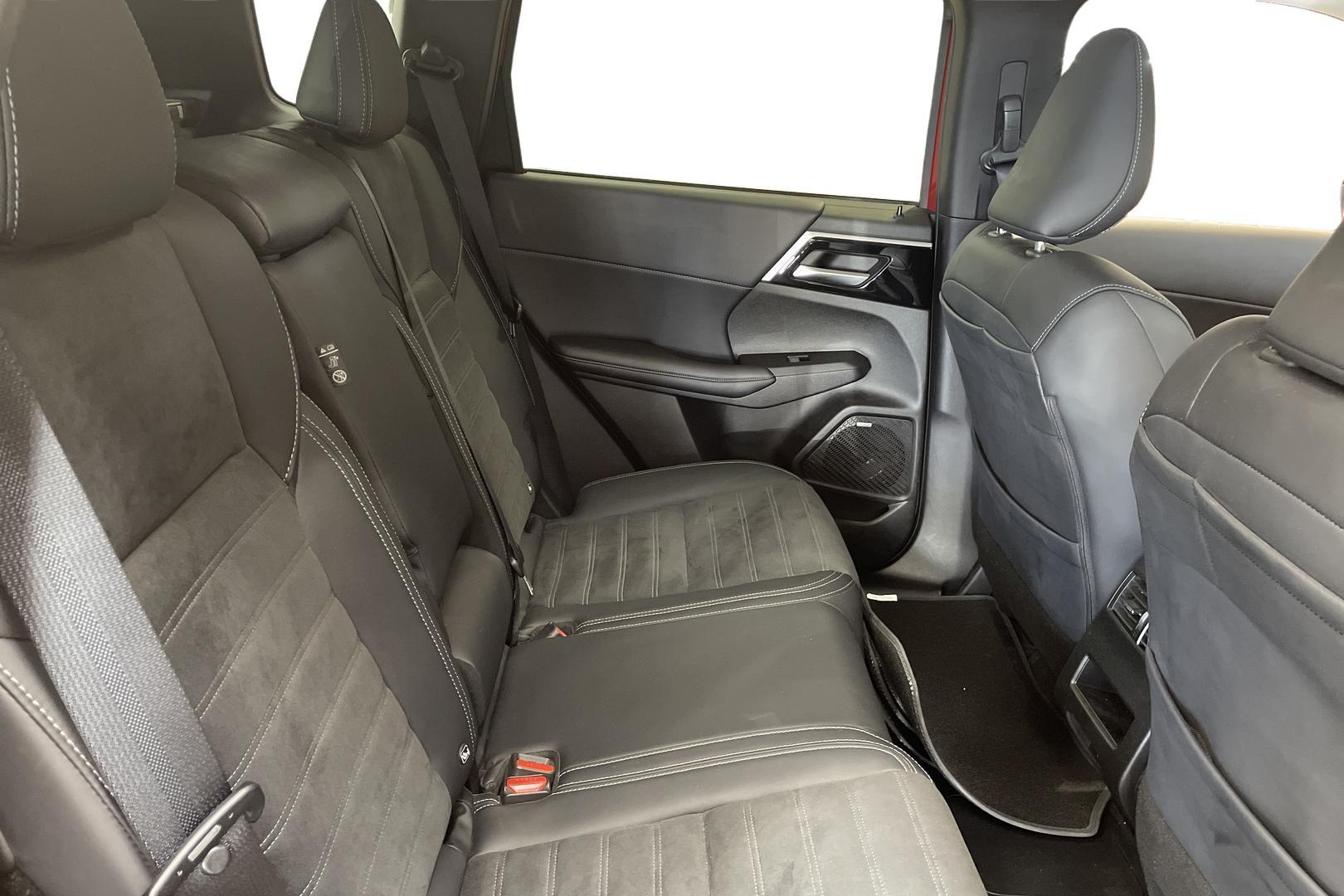 Mitsubishi Outlander 2025