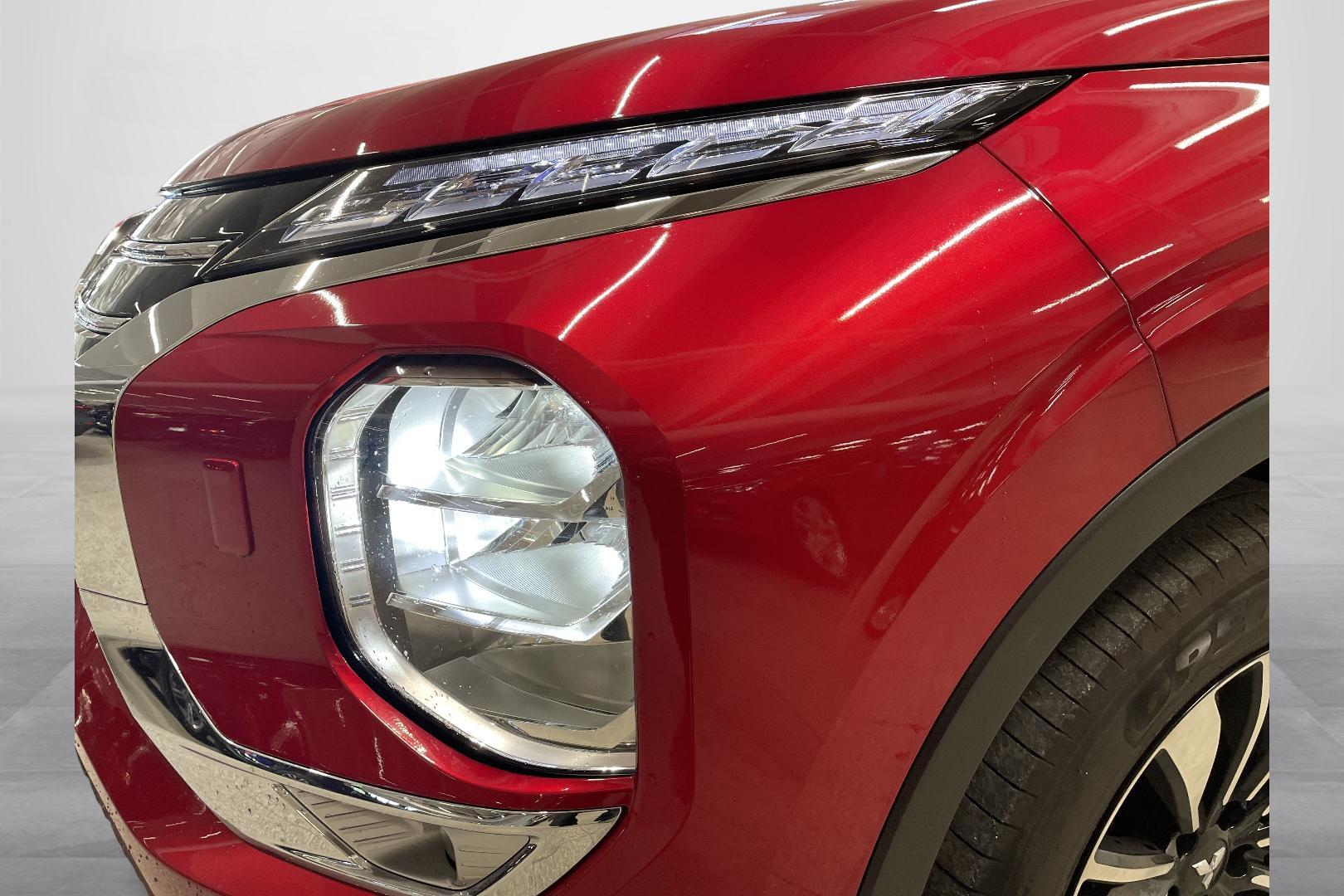 Mitsubishi Outlander 2025