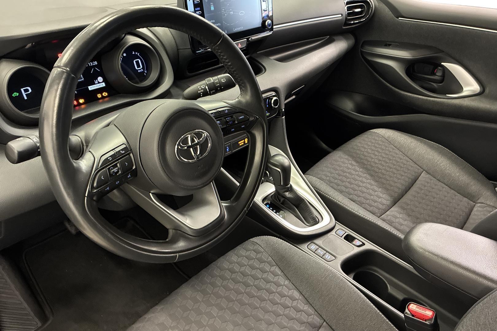 TOYOTA YARIS 2020