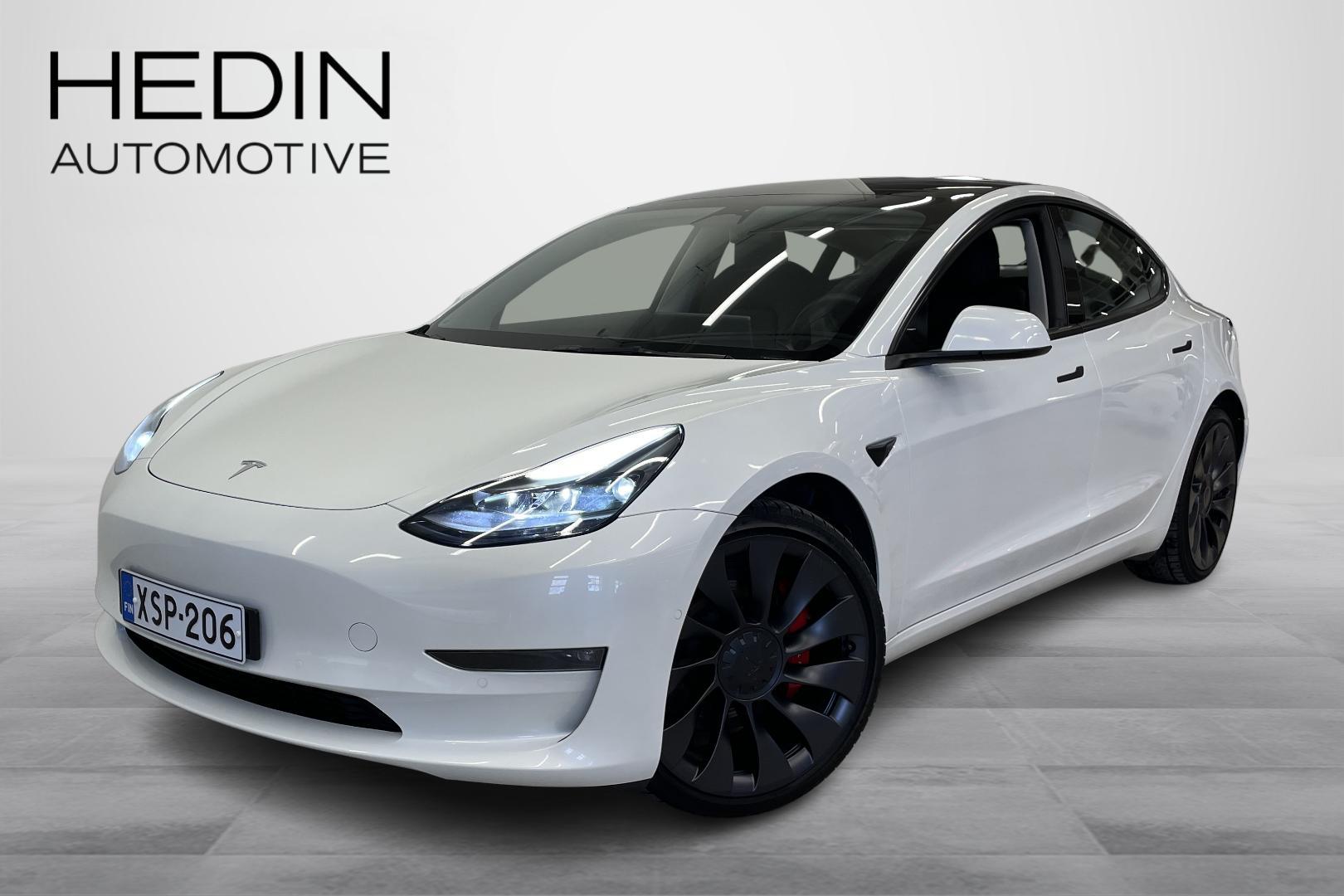 TESLA Model 3 2022